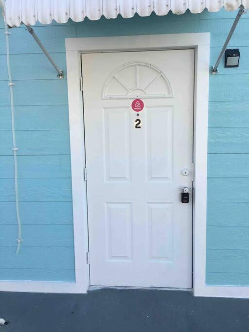 Sunshine Apartman Tampa Kültér fotó